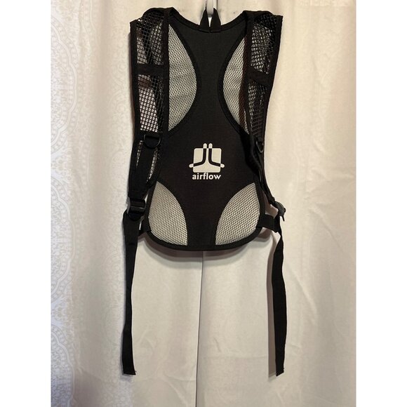 Nanfeng Hydration Backpack Airflow Design Mesh Panels & Adjustable Straps Black - Picture 5 of 7